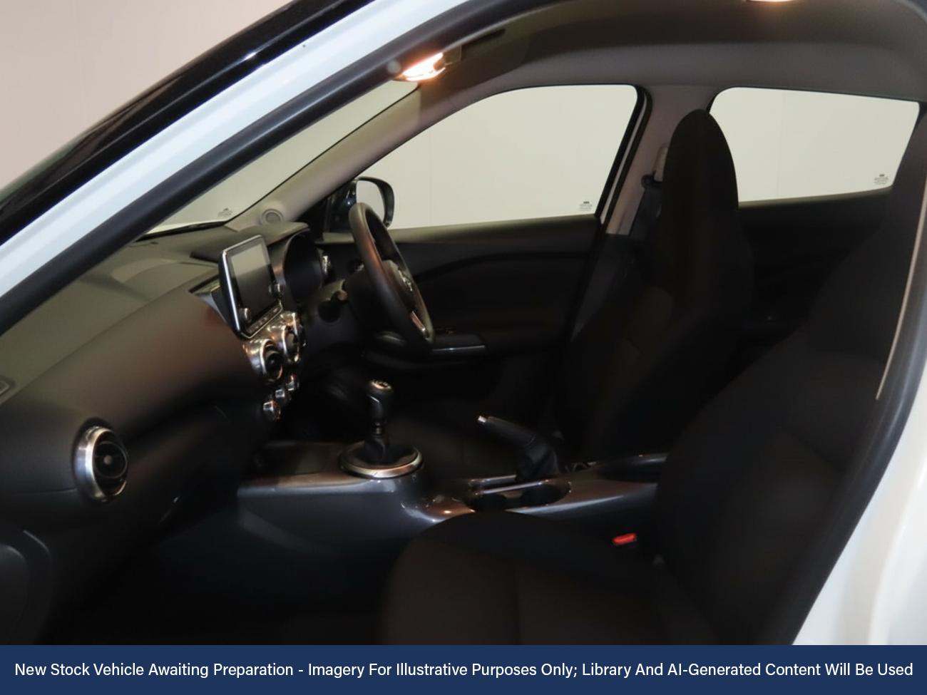 Used Nissan Juke 2023 for sale - 76798440: Photo 2