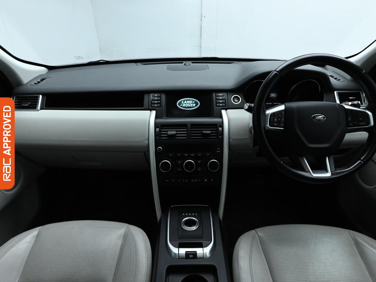 Used Land Rover Discovery Sport 2016 for sale - 76005027: Photo 2