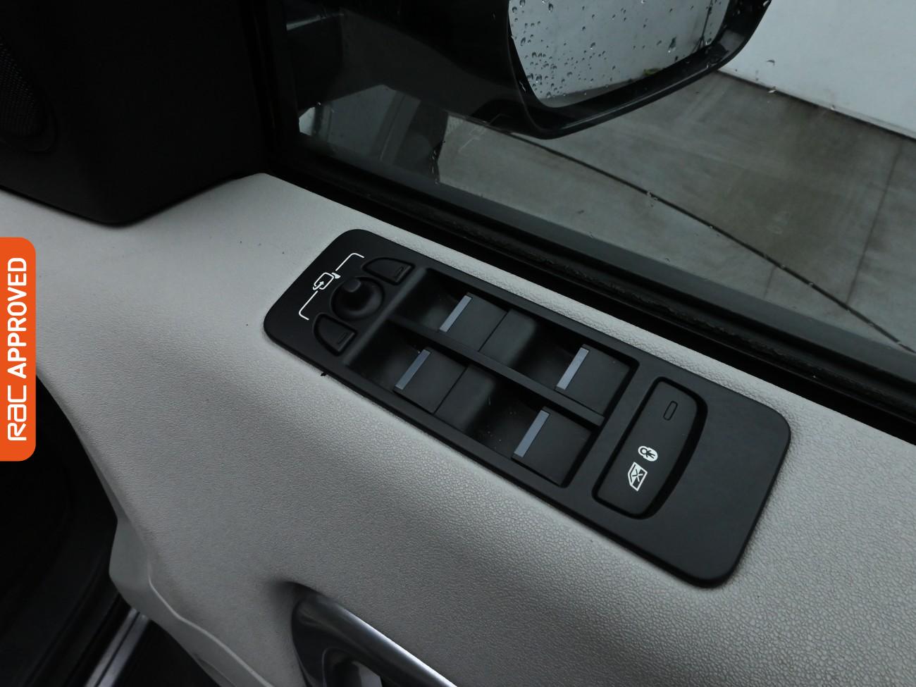 Used Land Rover Discovery Sport 2016 for sale - 76005027: Photo 26