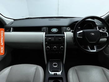 Used Land Rover Discovery Sport 2016 for sale - 76005027: Photo 2