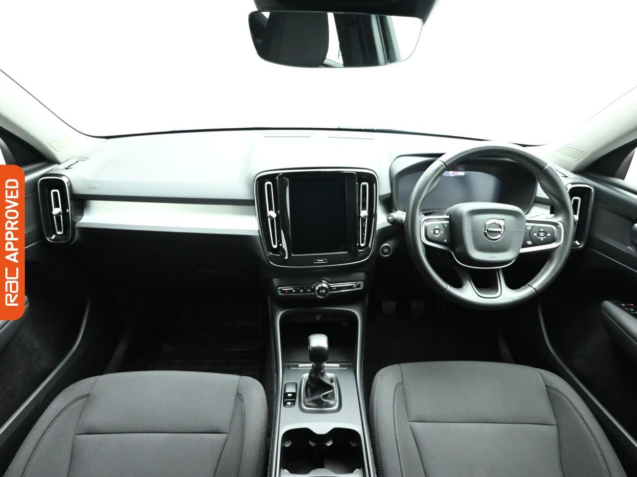 Used Volvo XC40 2021 for sale - 76750731: Photo 2