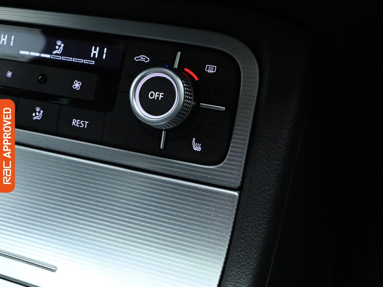 Used Volkswagen Touareg 2015 for sale - 77138867: Photo 22