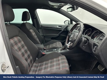 Used Volkswagen Golf 2017 for sale - 79228011: Photo