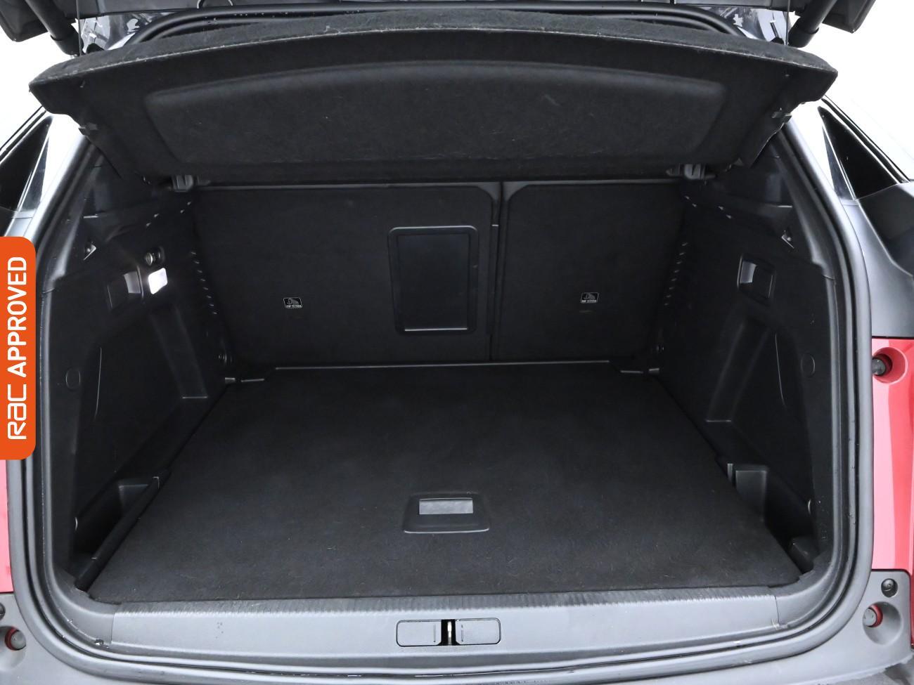 Used Peugeot 3008 2020 for sale - 76531601: Photo 13