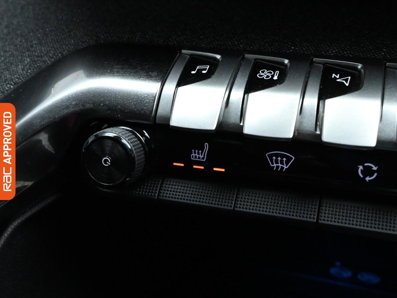 Used Peugeot 3008 2020 for sale - 76531601: Photo 16