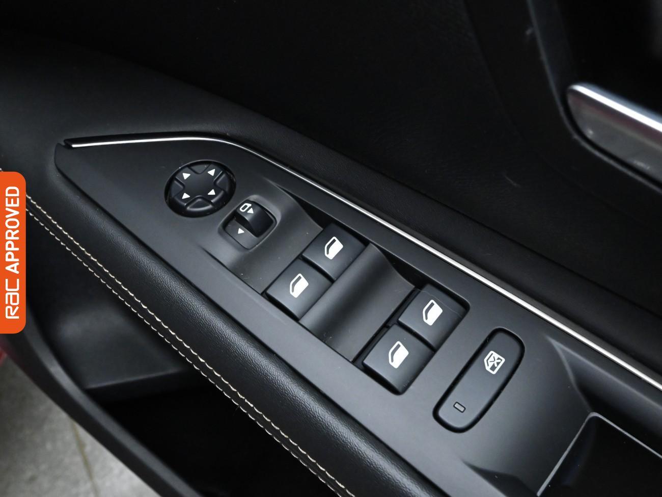 Used Peugeot 3008 2020 for sale - 76531601: Photo 27