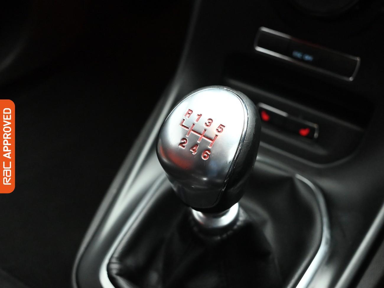 Used Ford Fiesta 2015 for sale - 77112581: Photo 15