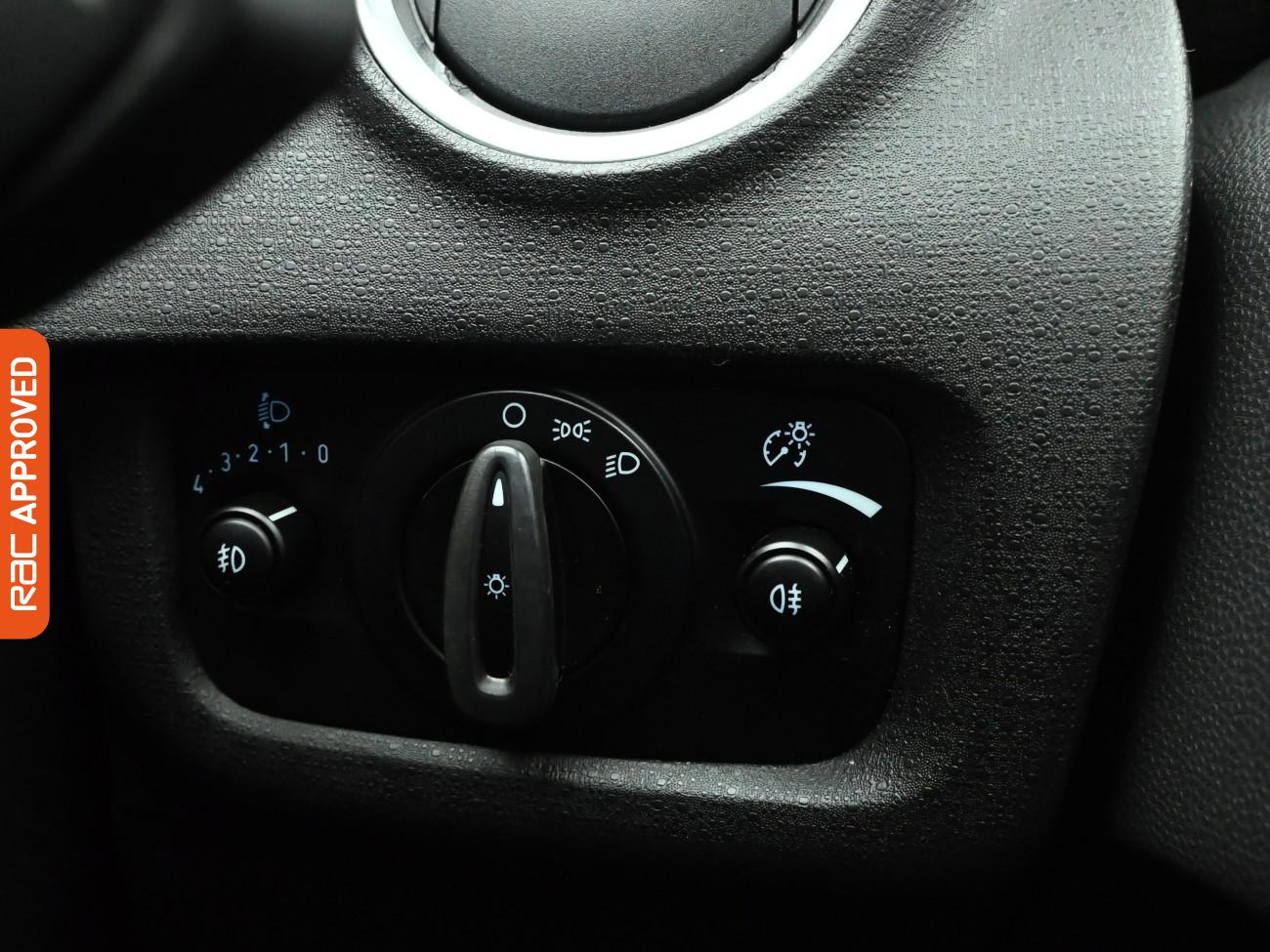 Used Ford Fiesta 2015 for sale - 77112581: Photo 16