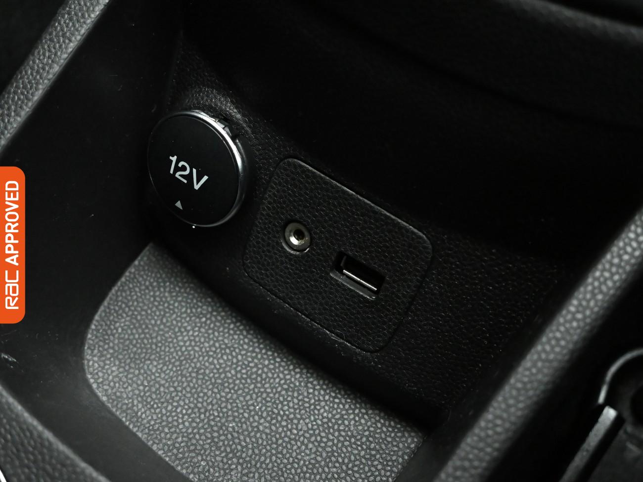 Used Ford Fiesta 2015 for sale - 77112581: Photo 18