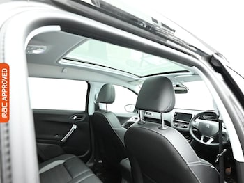 Used Peugeot 2008 2019 for sale - 77451214: Photo