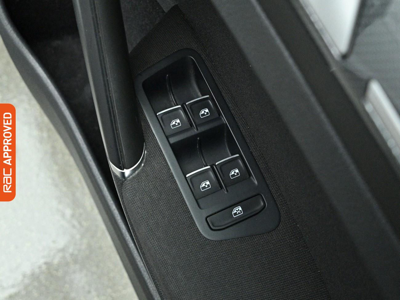 Used Volkswagen Golf 2018 for sale - 78105223: Photo 19