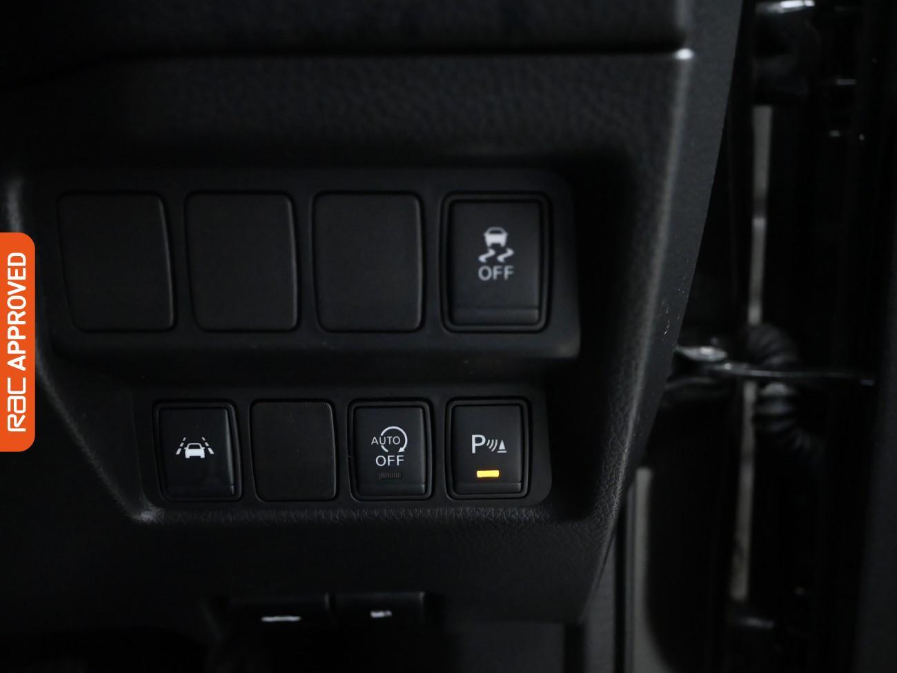 Used Nissan Qashqai 2015 for sale - 75407825: Photo 18