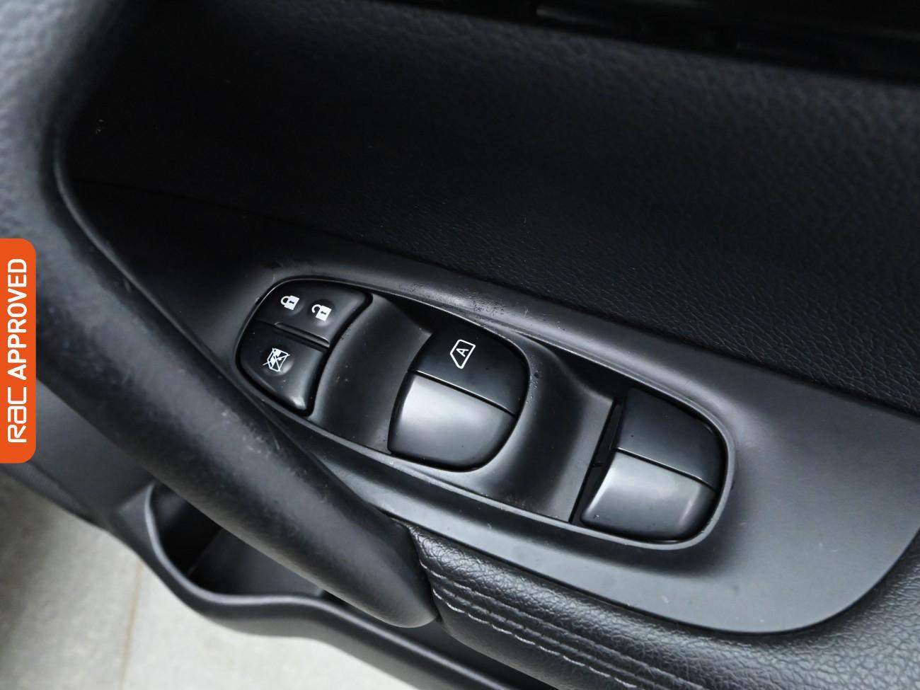 Used Nissan Qashqai 2015 for sale - 75407825: Photo 24