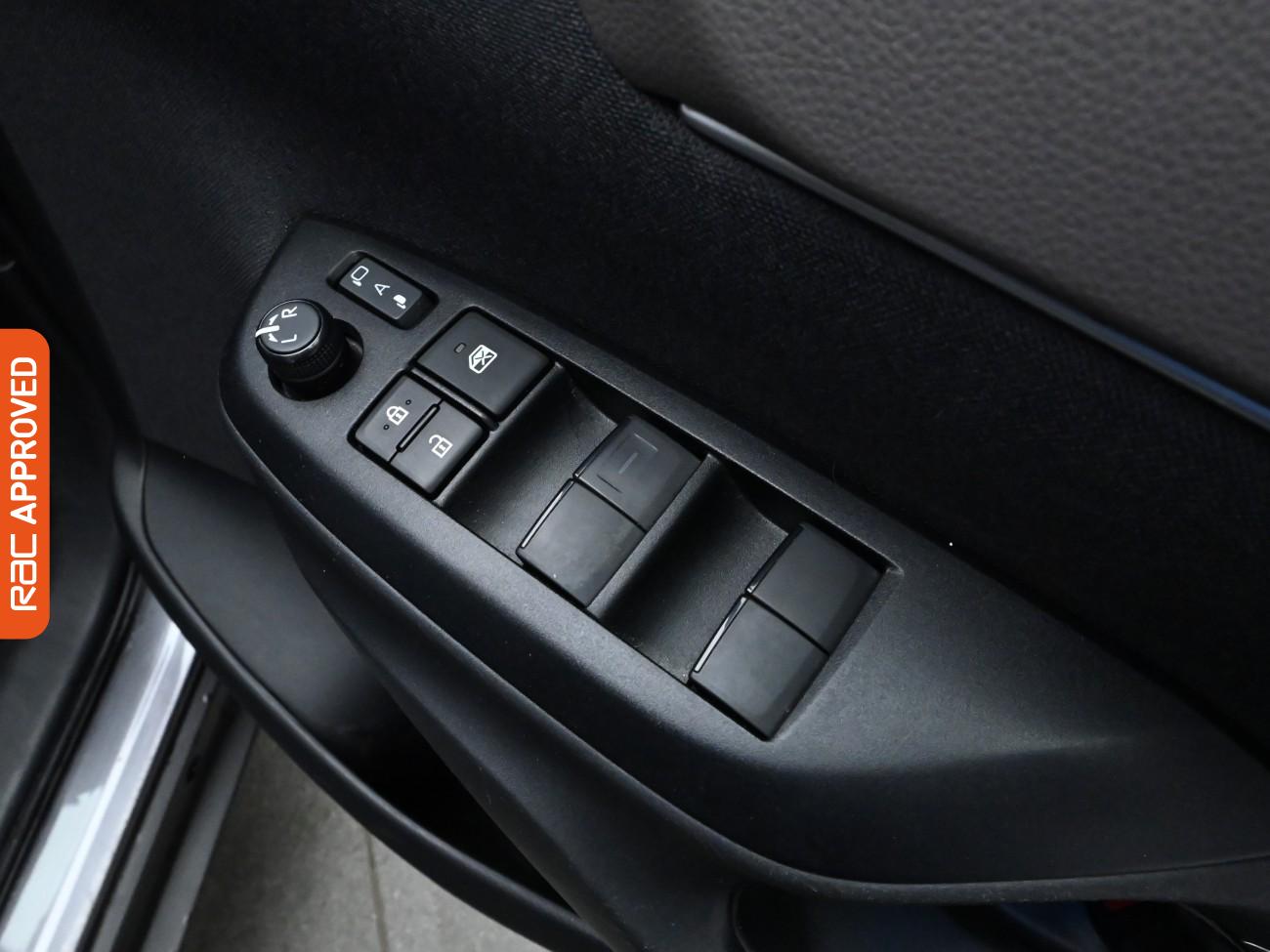 Used Toyota Yaris Cross 2022 for sale - 76298673: Photo 24