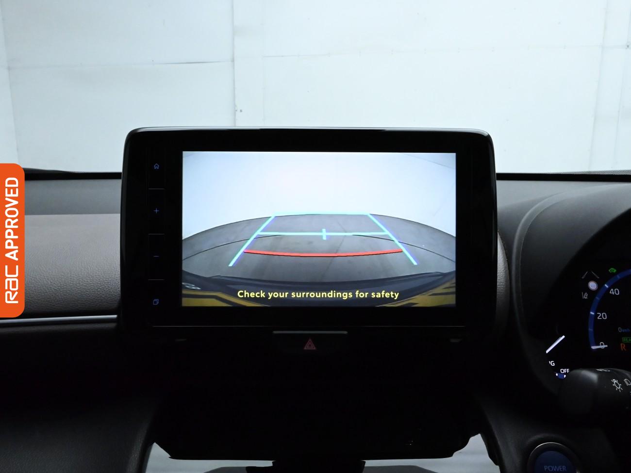 Used Toyota Yaris Cross 2022 for sale - 76298673: Photo 3