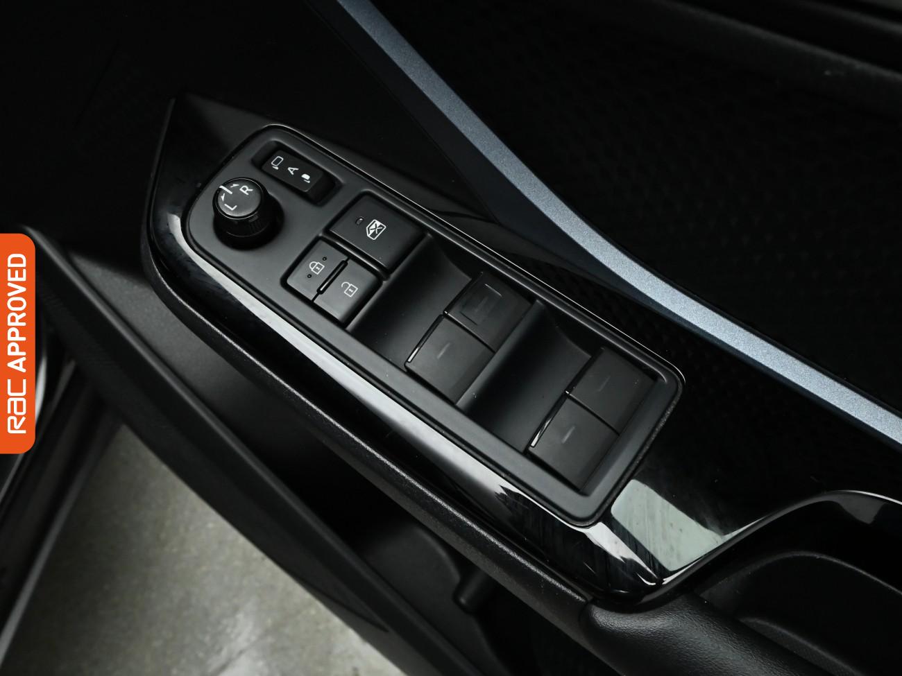 Used Toyota C-HR 2021 for sale - 77546401: Photo 26