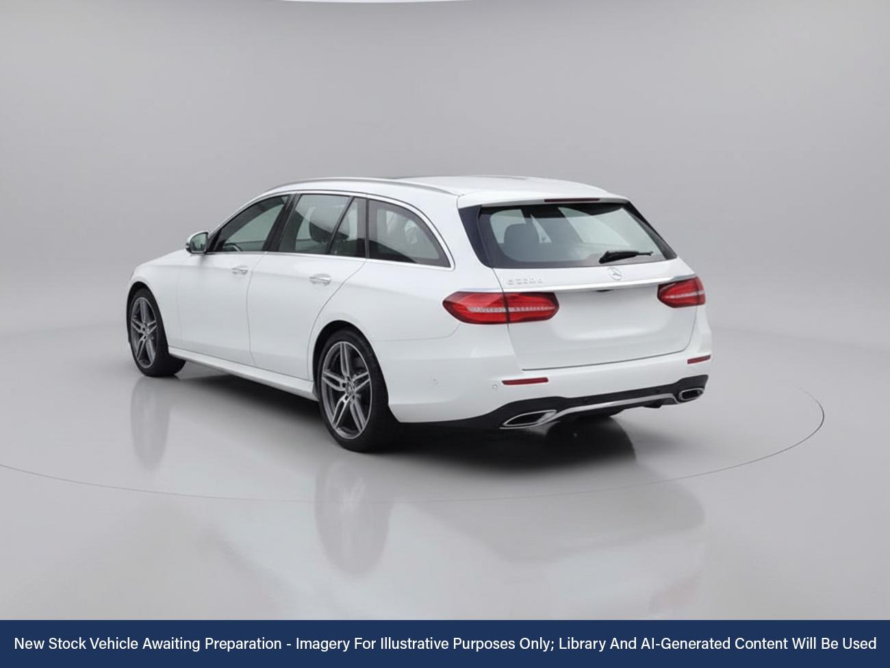 Used Mercedes-Benz E Class 2018 for sale - 76395417: Photo 2