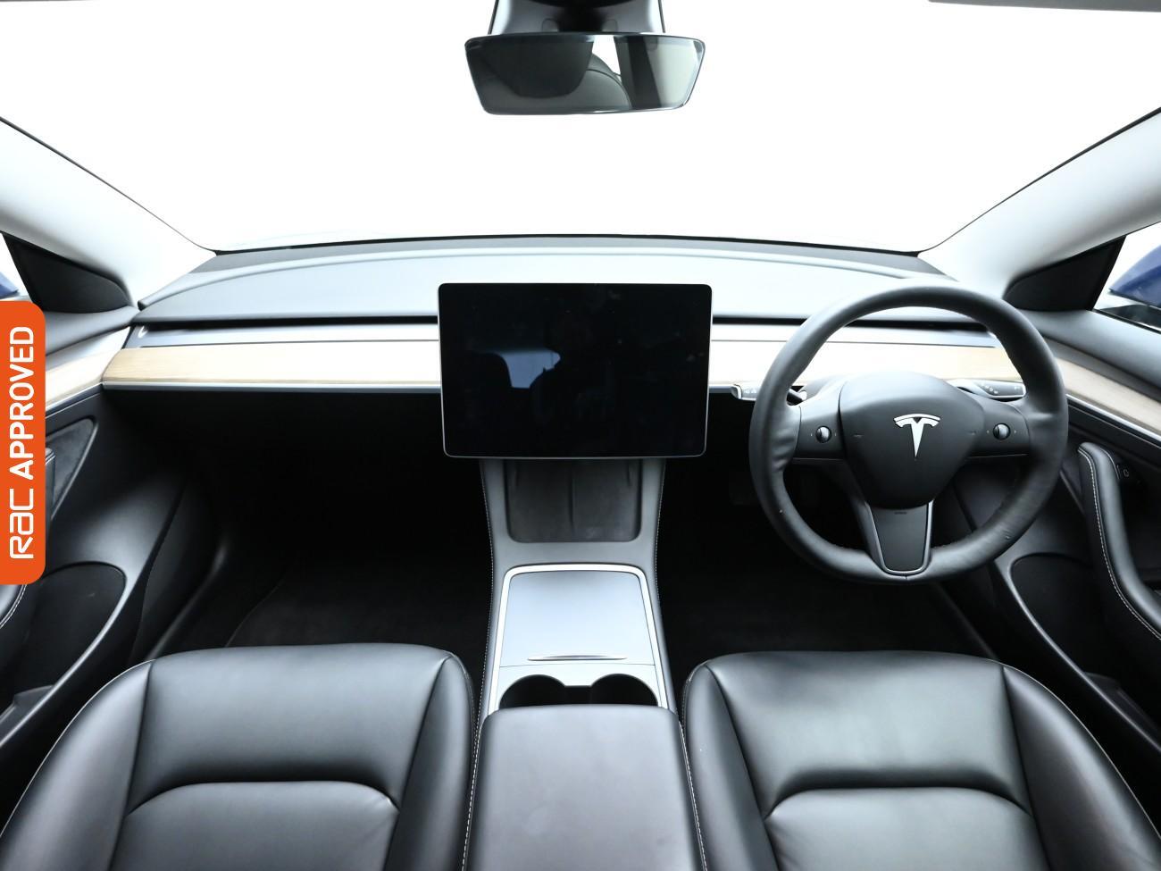 Used Tesla Model 3 2025 for sale - 76429211: Photo 2