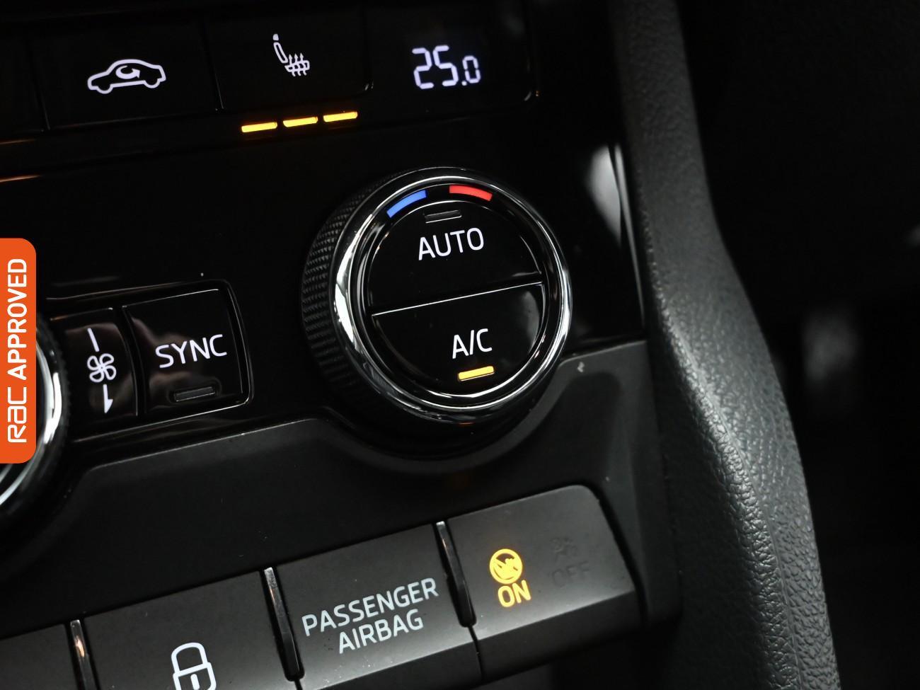 Used Skoda Karoq 2018 for sale - 77106933: Photo 15