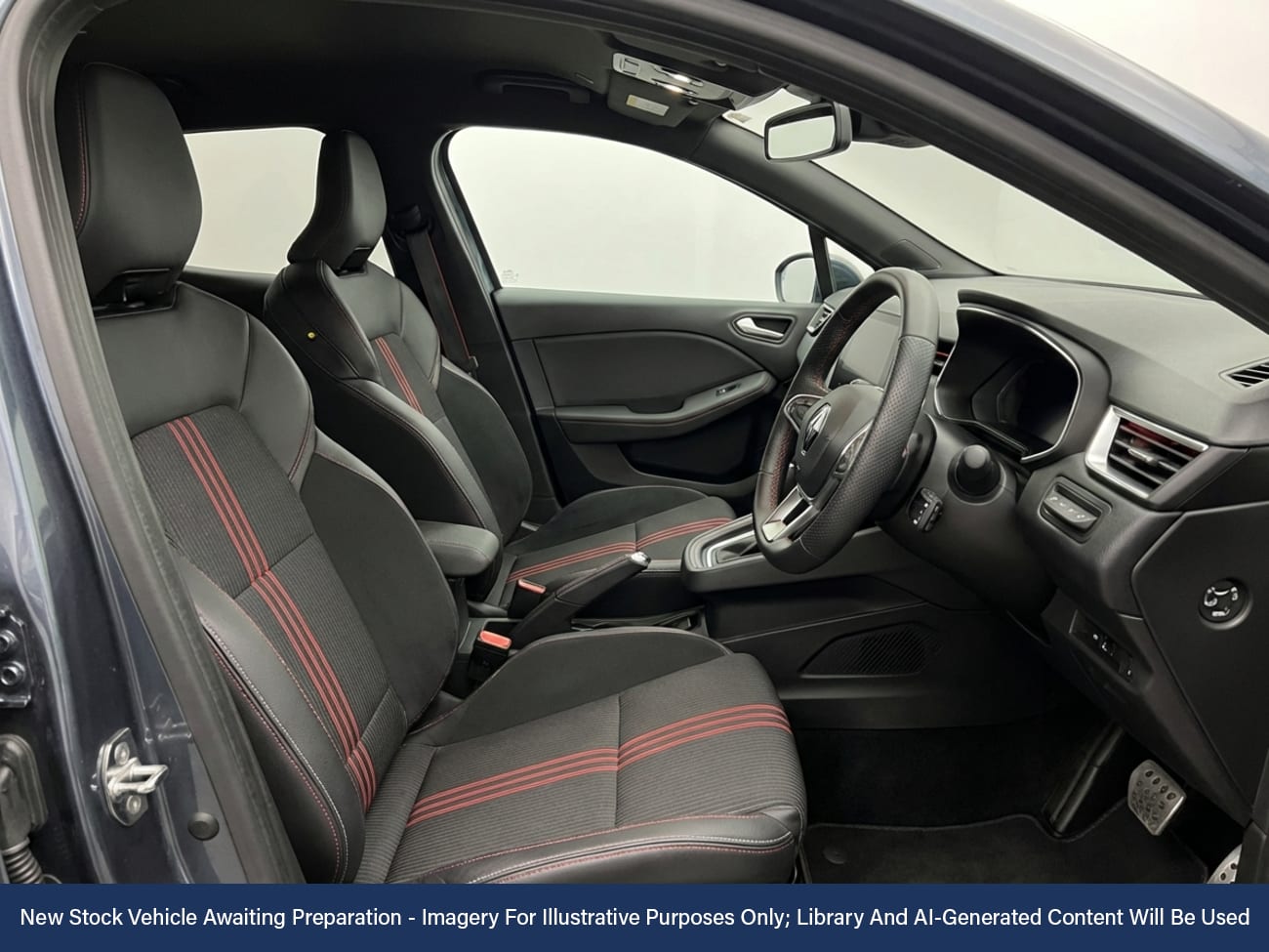 Used Renault Clio 2026 for sale - 77378576: Photo 3