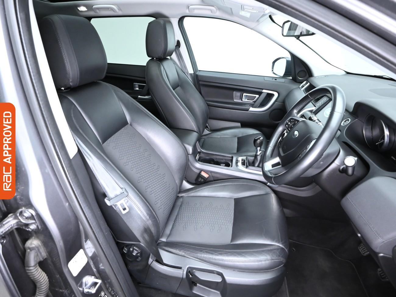 Used Land Rover Discovery Sport 2016 for sale - 76495382: Photo 12