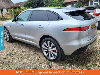 Used Jaguar F-Pace 2017 for sale - 75661550: Photo