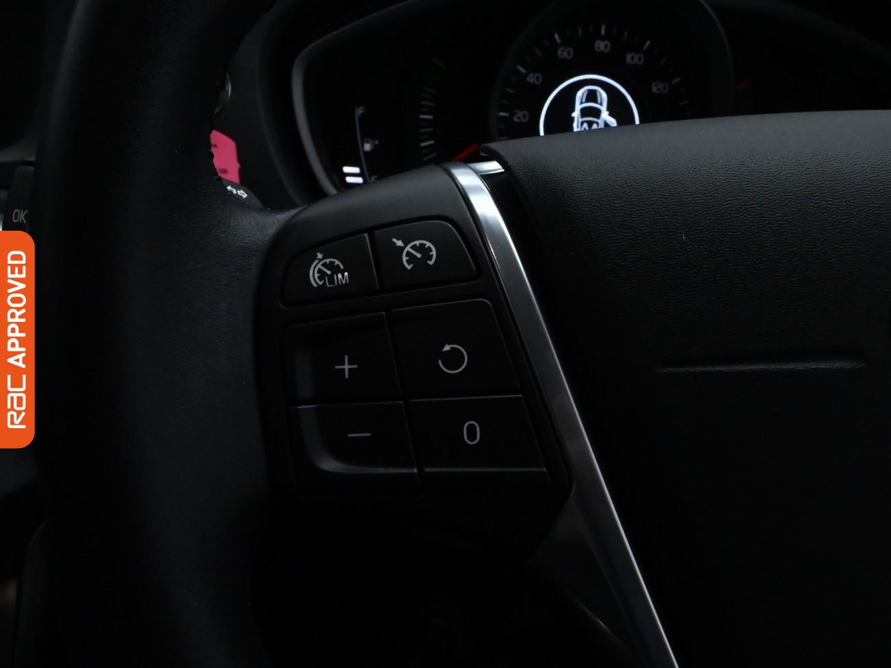 Used Volvo V40 Cross Country 2016 for sale - 76004963: Photo 19