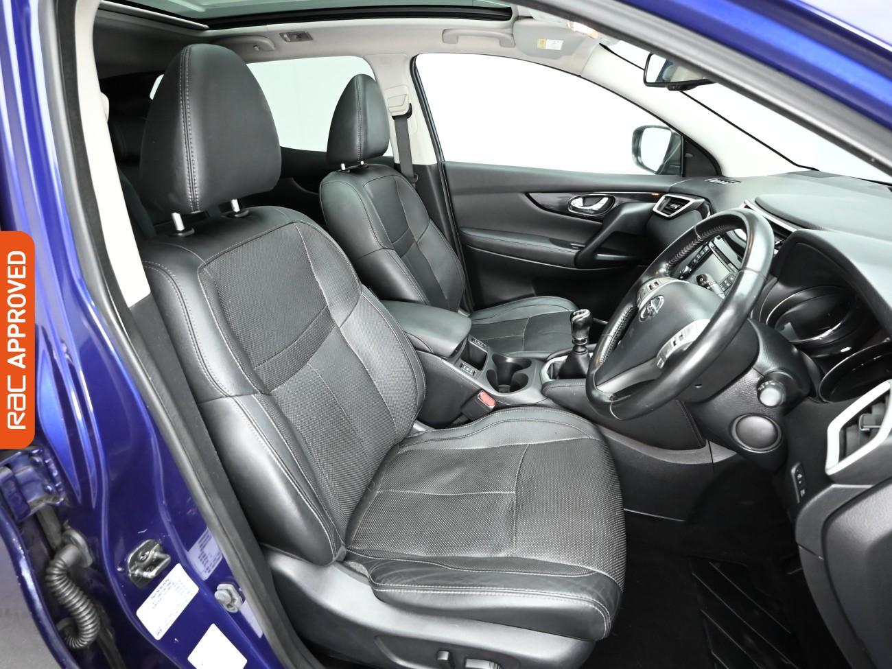 Used Nissan Qashqai 2015 for sale - 77158856: Photo 12