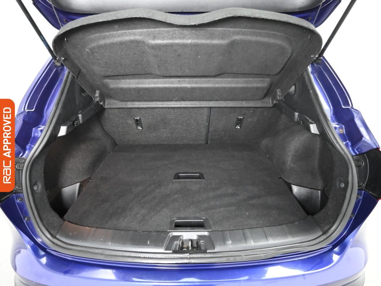 Used Nissan Qashqai 2015 for sale - 77158856: Photo 13