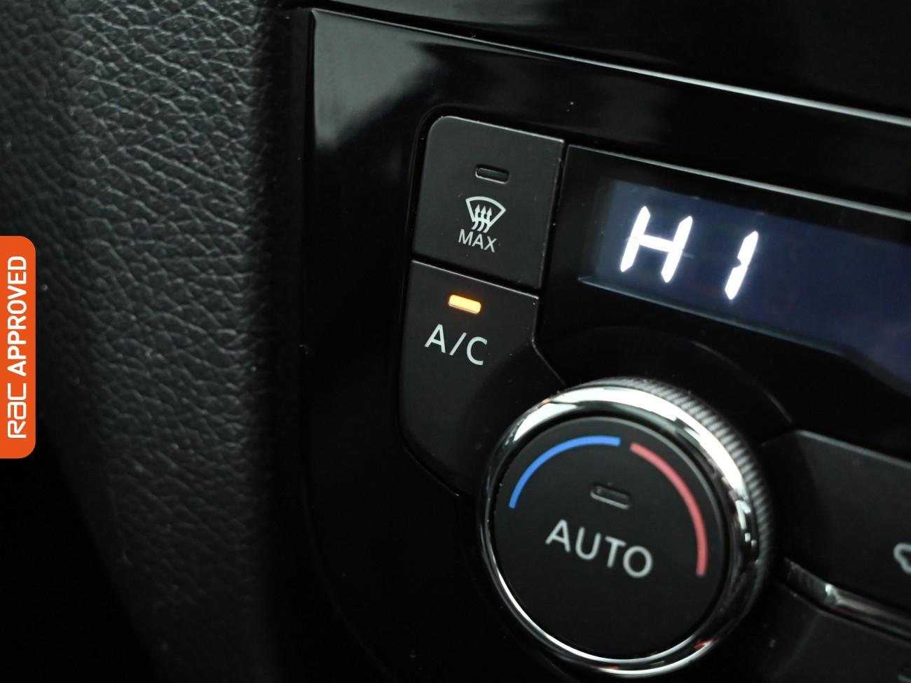 Used Nissan Qashqai 2015 for sale - 77158856: Photo 16