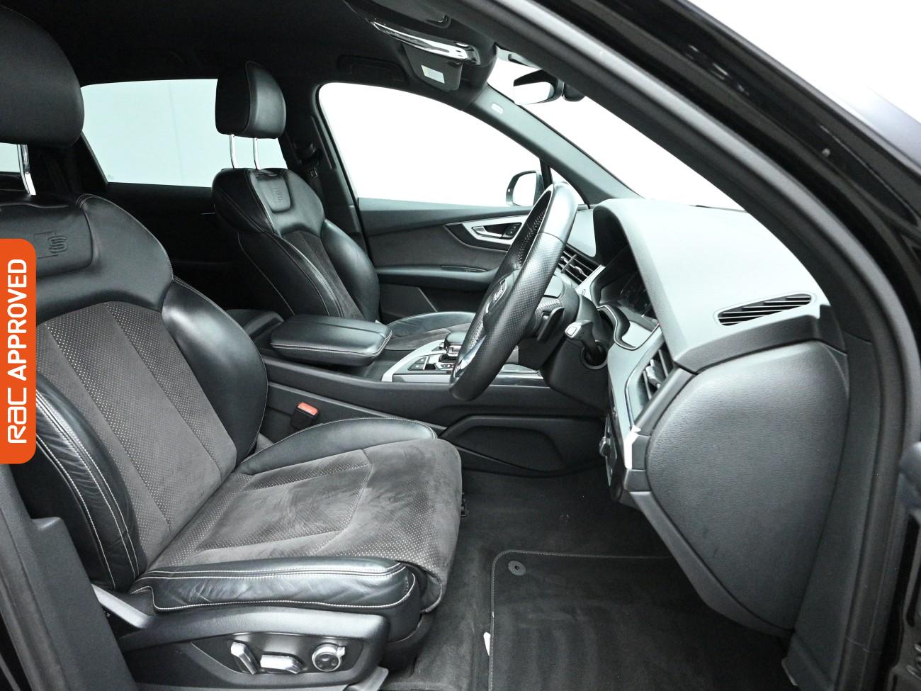 Used Audi Q7 2019 for sale - 77890625: Photo 11