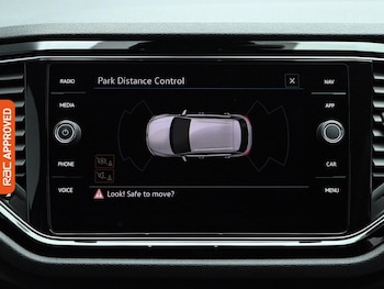 Used Volkswagen T-Roc 2021 for sale - 77779681: Photo