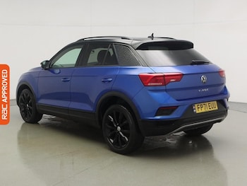 Used Volkswagen T-Roc 2021 for sale - 77779681: Photo