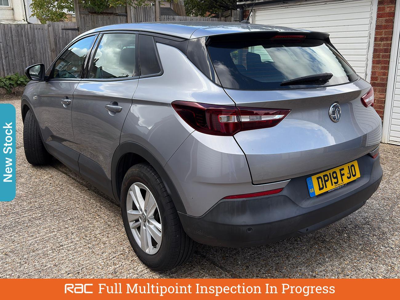Used Vauxhall Grandland X 2019 for sale - 76047432: Photo 2