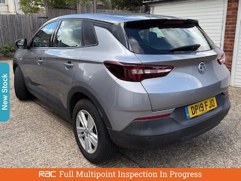 Used Vauxhall Grandland X 2019 for sale - 76047432: Photo 2