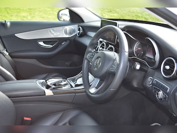 Used Mercedes-Benz C Class 2016 for sale - 77651727: Photo