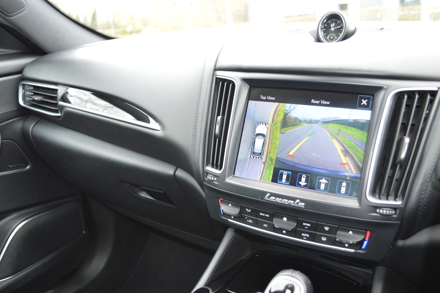 Used Maserati Levante 2016 for sale - 77997571: Photo 18