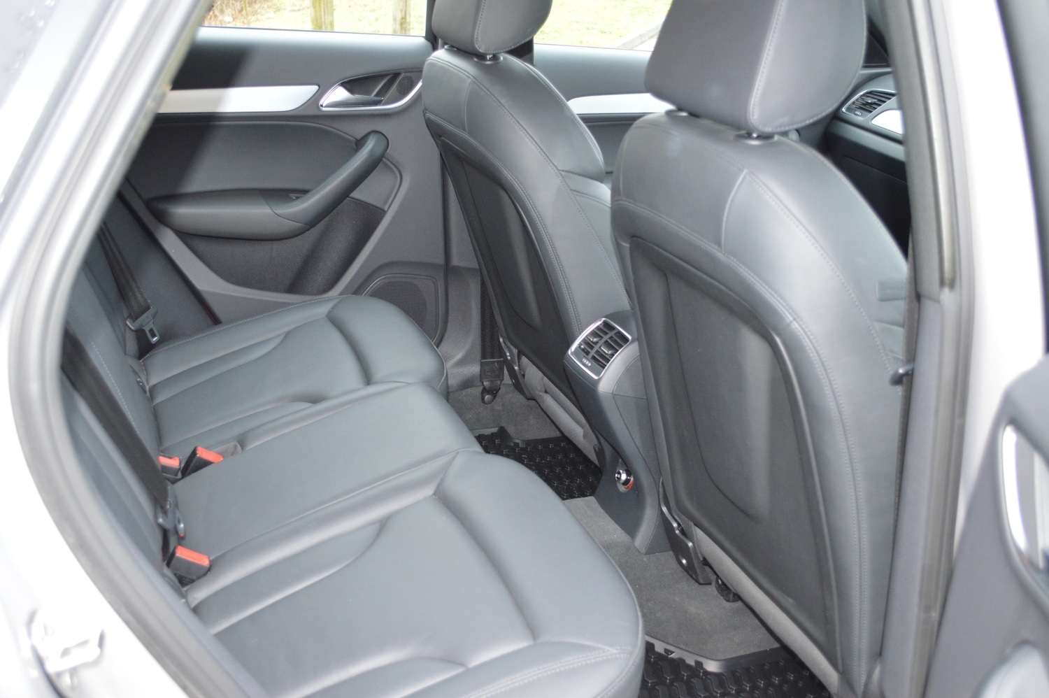 Used Audi Q3 2013 for sale - 77502857: Photo 21