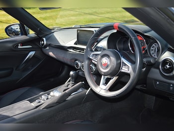 Used Abarth 124 Spider 2019 for sale - 78746321: Photo