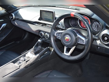Used Abarth 124 Spider 2019 for sale - 79568985: Photo