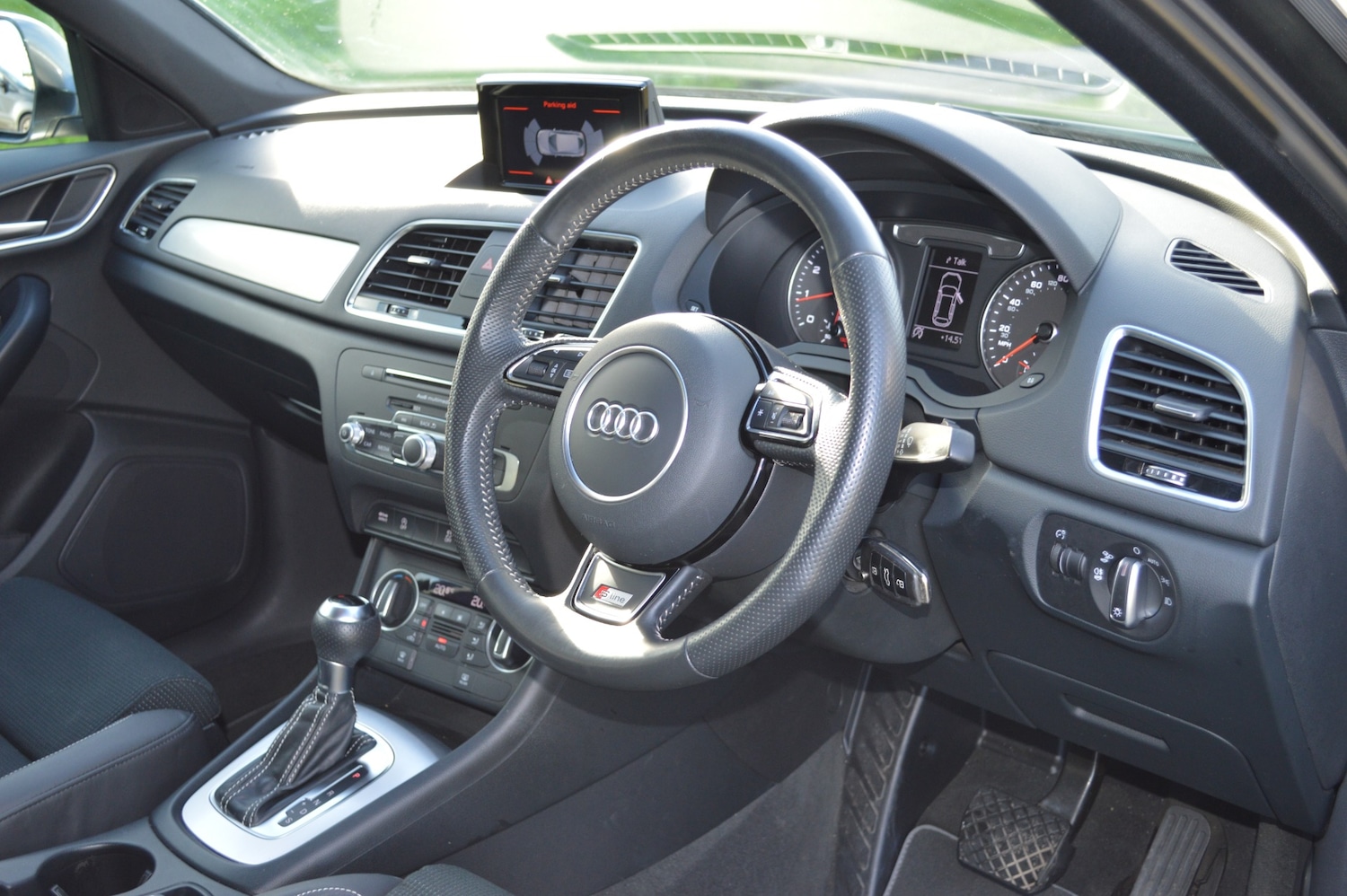 Used Audi Q3 2018 for sale - 76565267: Photo 2