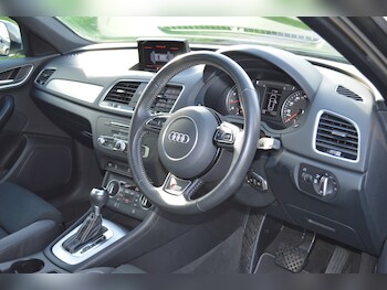 Used Audi Q3 2018 for sale - 76565267: Photo