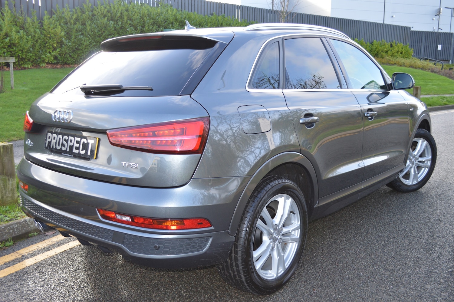 Used Audi Q3 2018 for sale - 76565267: Photo 3