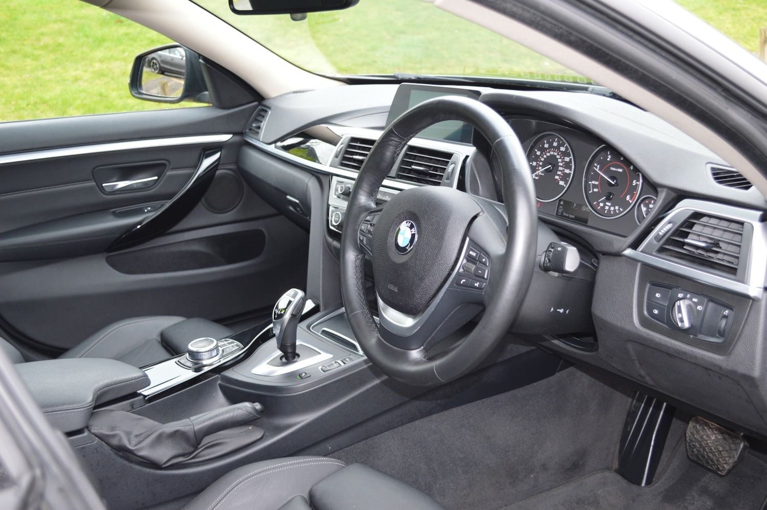 Used BMW 4 Series 2018 for sale - 77650074: Photo 2