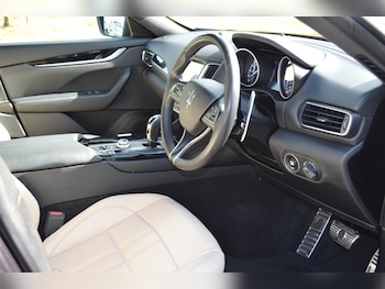 Used Maserati Levante 2017 for sale - 75726378: Photo