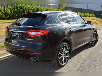 Used Maserati Levante 2017 for sale - 75726378: Photo