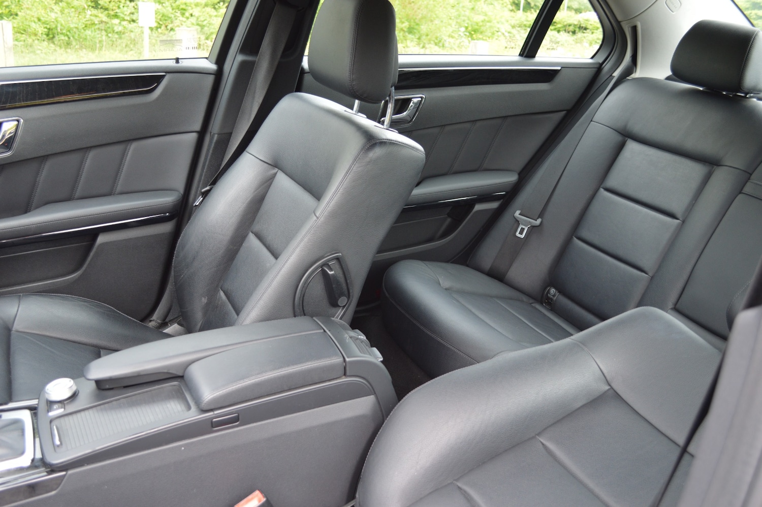 Used Mercedes-Benz E Class 2011 for sale - 76477738: Photo 10