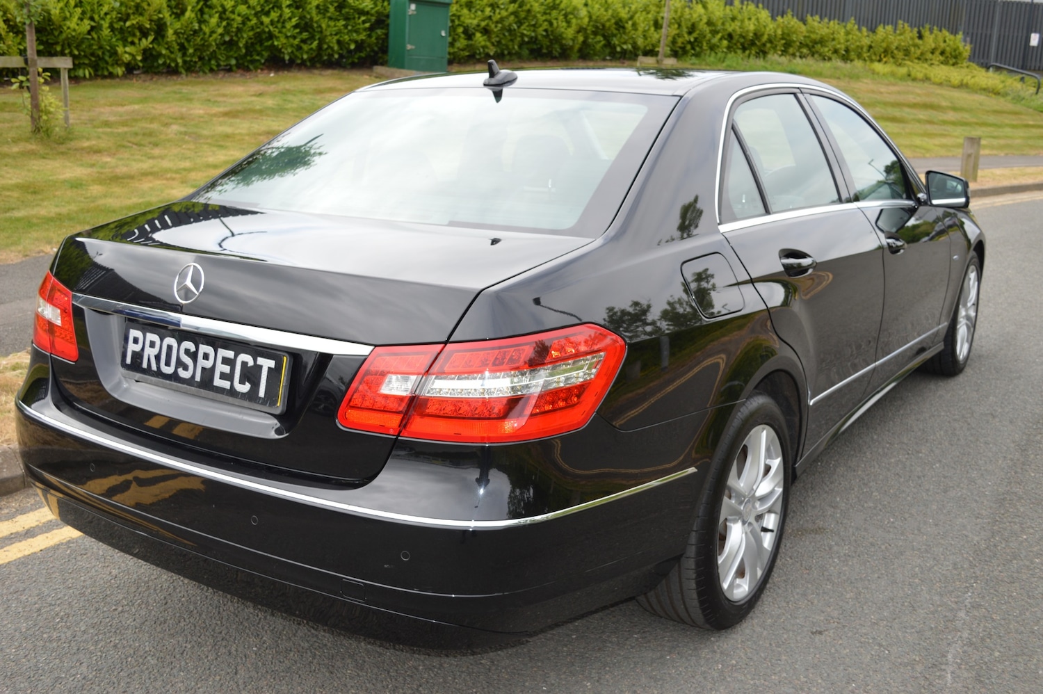 Used Mercedes-Benz E Class 2011 for sale - 76477738: Photo 11