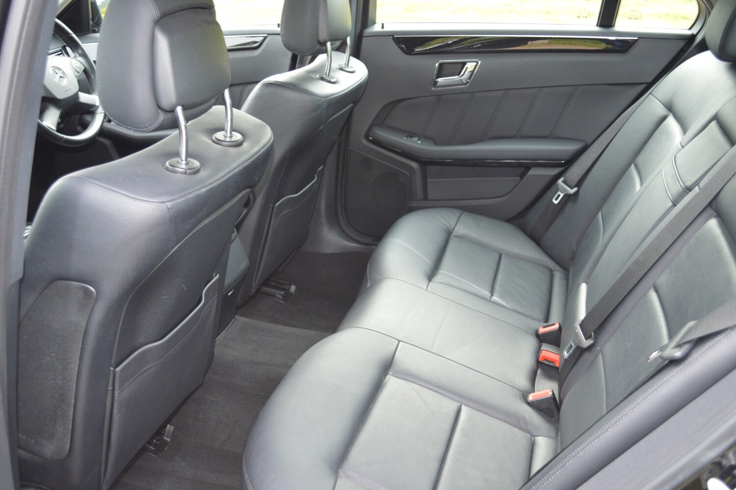 Used Mercedes-Benz E Class 2011 for sale - 76477738: Photo 15