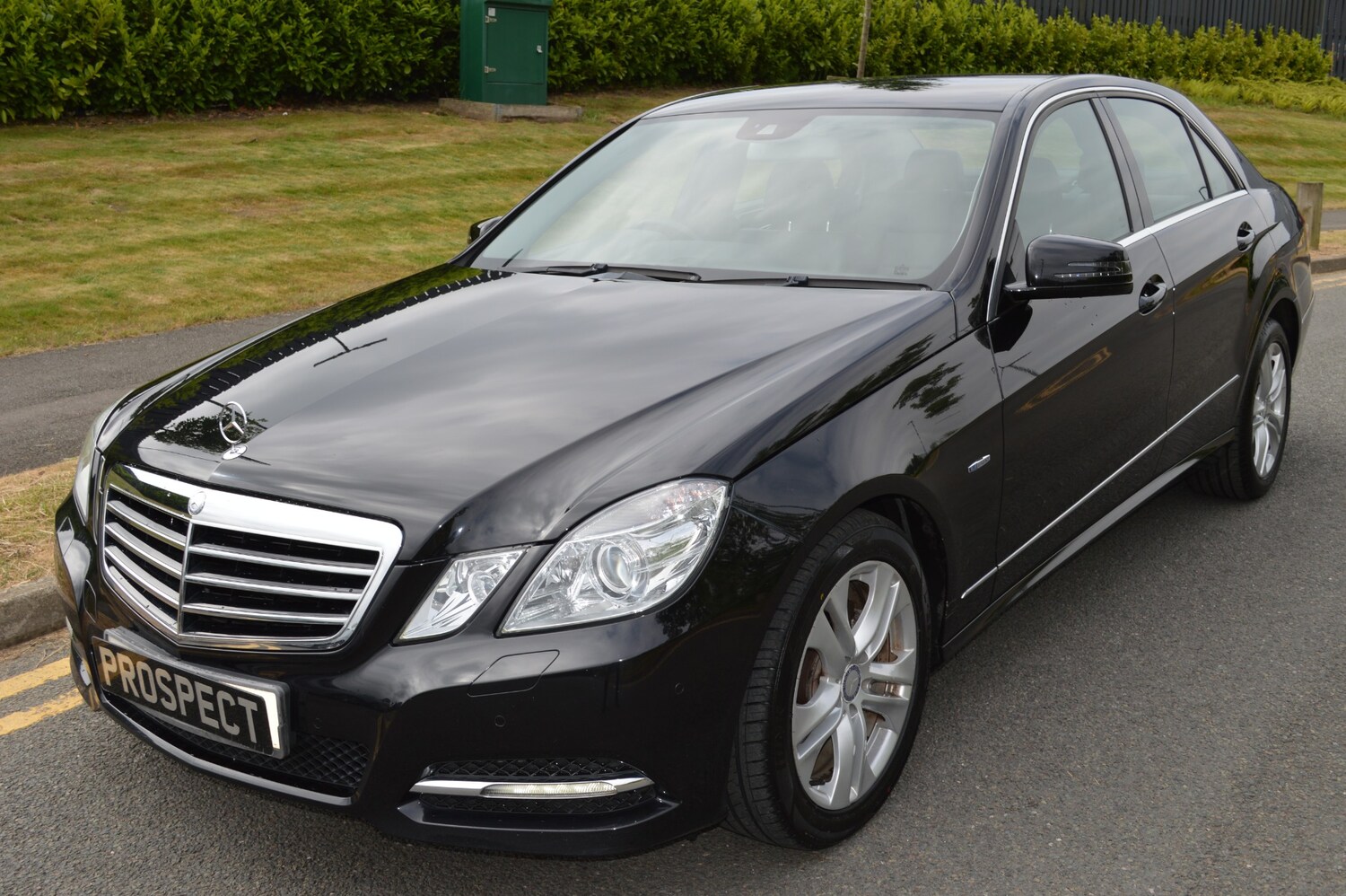 Used Mercedes-Benz E Class 2011 for sale - 76477738: Photo 17